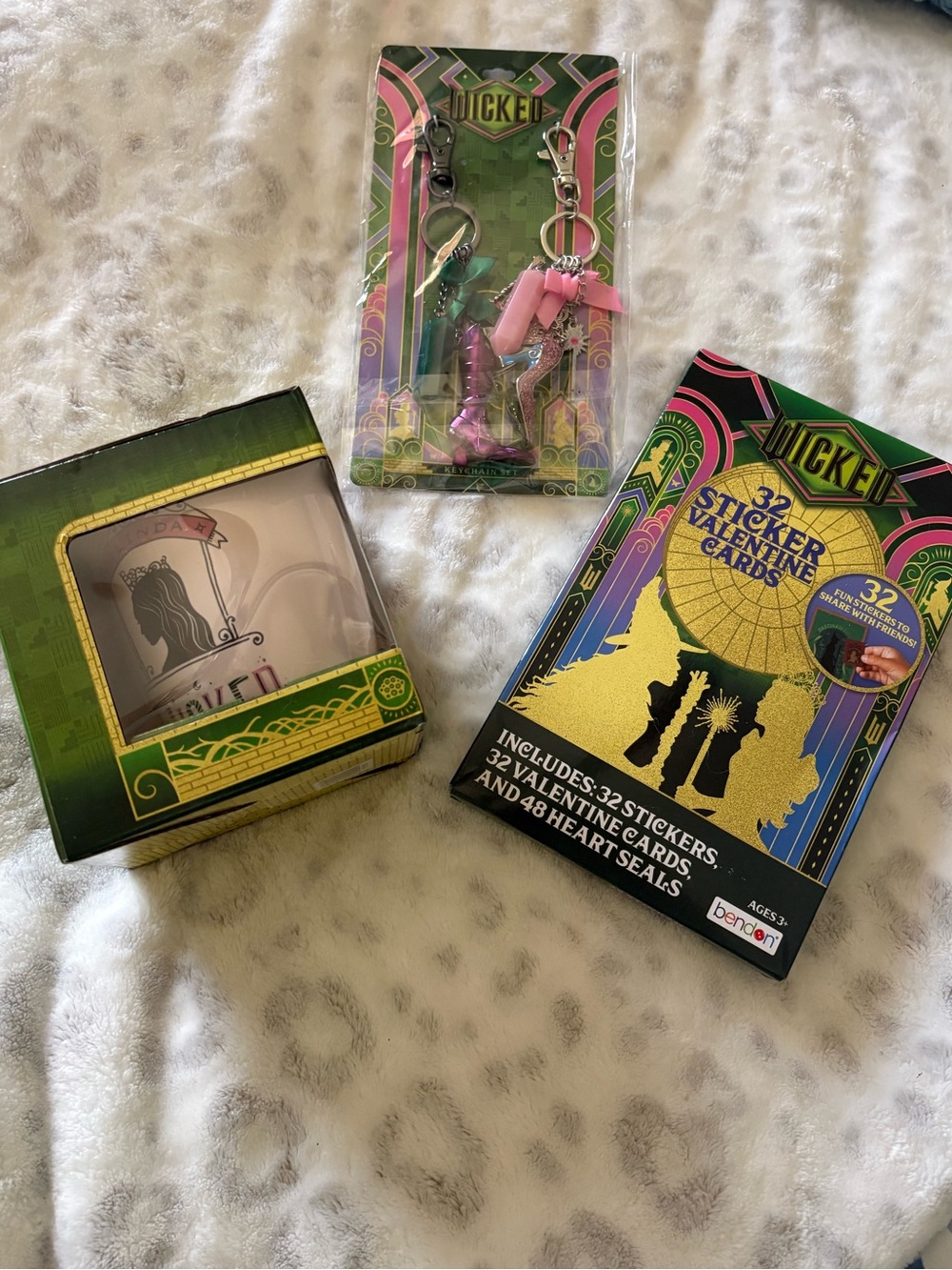 Wicked Bundle - Mug, Keychain Set & Valentine Cards - Green & Pink